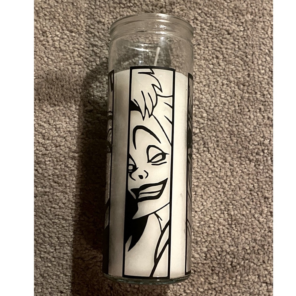 Cruella de Vil Candle